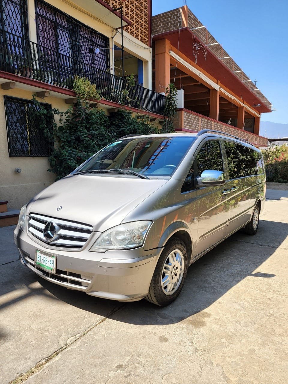 Vehículo MERCEDES BENZ VITO